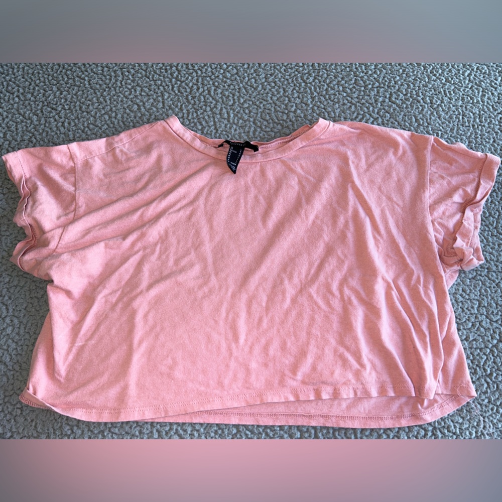 Forever 21 Cropped T Shirt